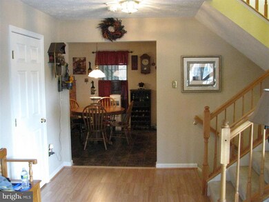 9540 Oakhurst Dr, Columbia, MD 21046 - photo 5