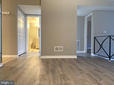 103 Valley Stream Cir unit 103, Chesterbrook, PA 19087 - photo 4