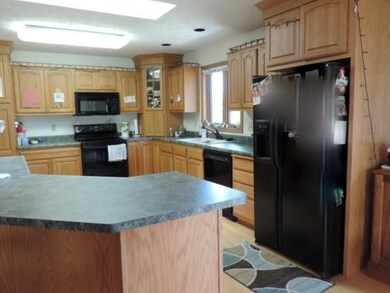 N2546 Southview Ct, Monroe, WI 53566 - photo 6