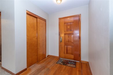 Nice large entry with large double closet.