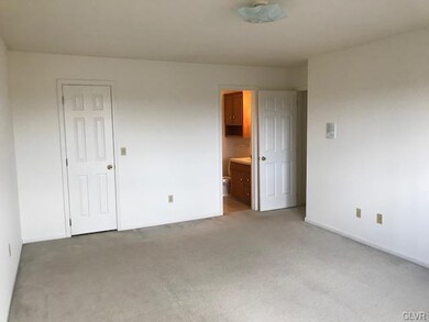 930 Cold Spring Rd unit 11, Allentown, PA 18103 - photo 4