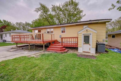 3326 Randolph St, Waterloo, IA 50702 - photo 4