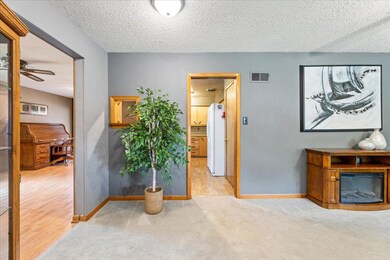 110 Southview Blvd, Shenandoah, IA 51601 - photo 4