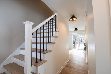 10220 Clark St, Clive, IA 50325 - photo 5