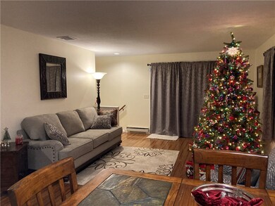 353 Chatham Cir unit 353, Warwick, RI 02886 - photo 5