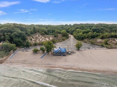03-9570 Dunewood Dr, Bridgman, MI 49106