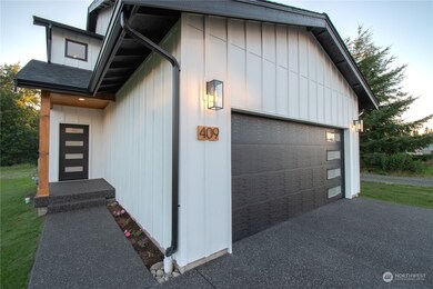 409 E 2nd St, Nooksack, WA 98276 - photo 4