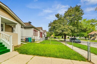 926 Walnut St, Waukegan, IL 60085 - photo 2