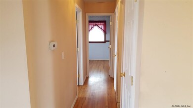 27 Margaret Dr, Albany, NY 12211 - photo 6