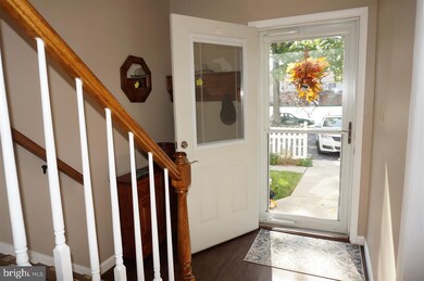 961 E Maple St, Palmyra, PA 17078 - photo 3