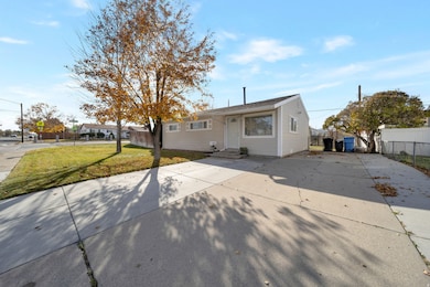 4862 S 4015 W, Salt Lake City, UT 84129 - photo 2