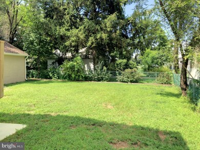 202 W Washington St, Riverside, NJ 08075 - photo 3