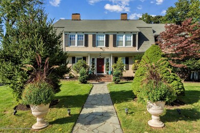 1405 Evergreen Avenue-large-001-063-Fron