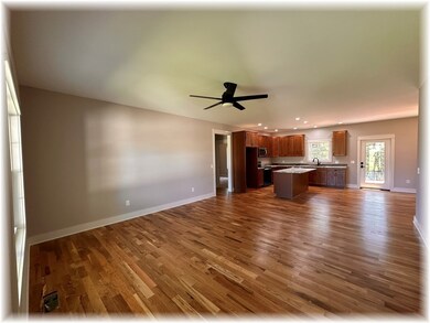 188 Jefferson Place, Walhalla, SC 29691 - photo 4