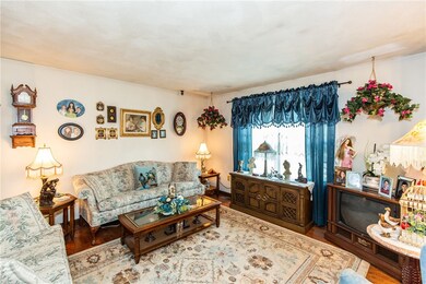 24 Lisa Ann Cir, Greenville, RI 02828 - photo 5