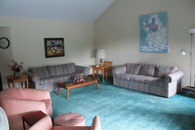 303 Crossing Rd unit 303, Woodstock, NH 03262 - photo 4