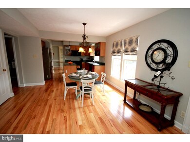 31 Jennifer Ln, Morrisville, PA 19067 - photo 5