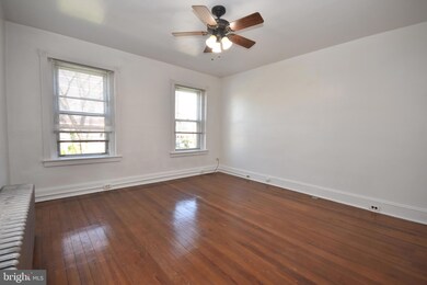 46 E Stewart Ave, Lansdowne, PA 19050 - photo 3