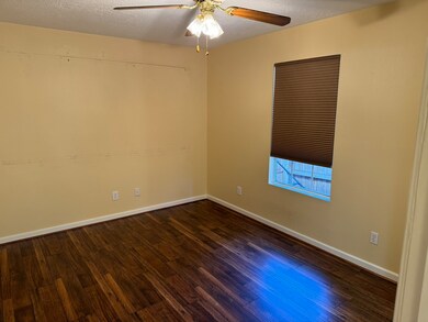 409 Commerce St, Tomball, TX 77375 - photo 6
