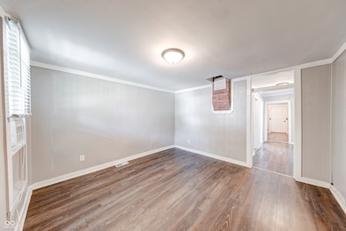 930 Union St, Columbus, IN 47201 - photo 6