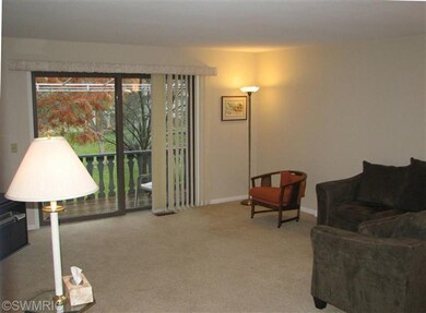 2096 Cranbrook Dr NE unit 52, Grand Rapids, MI 49505 - photo 7