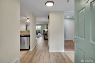 25035 98th Place S unit D-102, Kent, WA 98030 - photo 2