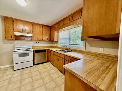 7545 Whitmire Rd, Cumming, GA 30028 - photo 4