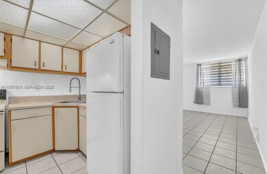 4550 NW 9th St unit 214E, Miami, FL 33126 - photo 5