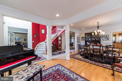 21813 Ainsley Ct, Broadlands, VA 20148 - photo 2