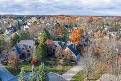 3904 Kaeleaf Rd, Lake Orion, MI 48360 - photo 3