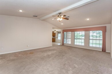 1109 W University Dr, Gainesville, TX 76240 - photo 4
