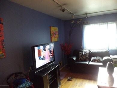 938 Clove Rd unit B, Staten Island, NY 10301 - photo 3