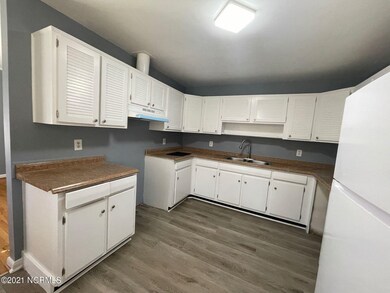 1006 Sioux Dr, Jacksonville, NC 28540 - photo 3