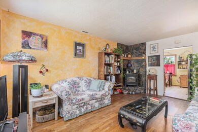 1247 SE Watson Dr-003