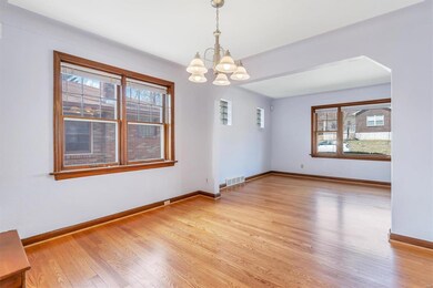 Dining room to Living Room