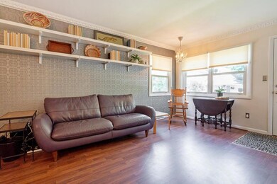 2517 Deming living room 2 Aly Hartung