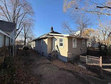 208 S Bendix Dr, South Bend, IN 46619 - photo 3