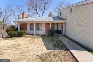 6 Greencastle Rd, Sterling, VA 20164 - photo 2