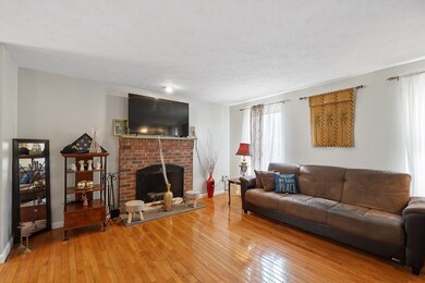 16 Aimees Way, Fitchburg, MA 01420 - photo 5