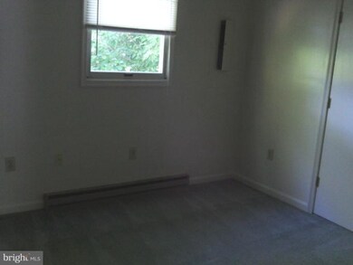 1562 W Washington St, Harpers Ferry, WV 25425 - photo 4