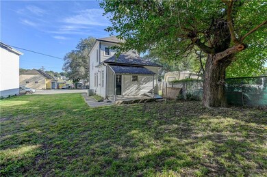 1526 Savannah Ave, Saint Joseph, MO 64505 - photo 6