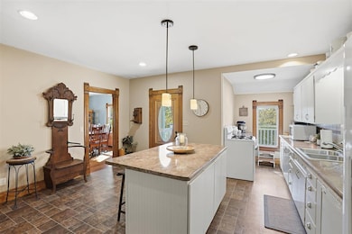 1159 Tulip Ave, Riverside, IA 52327 - photo 6