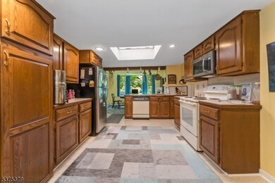 14 Tulip Ln, Bloomsbury, NJ 08804 - photo 6