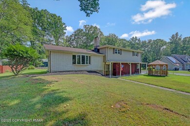 984 Forest Dr, Stroudsburg, PA 18360 - photo 6