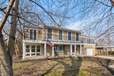 902 S Naperville Rd, Wheaton, IL 60189 - photo 2