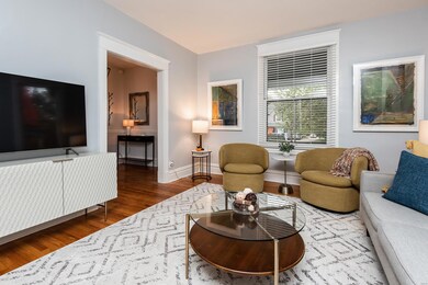 Fabulous floor plan allows for easy flow from room to room.  Ideal for entertaining family and friends.