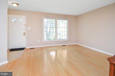 12526 Coral Grove Place, Germantown, MD 20874 - photo 5