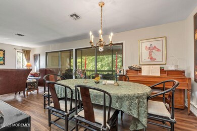 21 Auburn Ct, Red Bank, NJ 07701 - photo 4