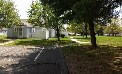 18 Fredette St, Chicopee, MA 01022 - photo 2