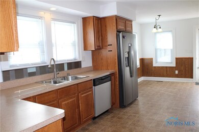 2838 111th St, Toledo, OH 43611 - photo 5